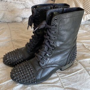 Steve Madden boots